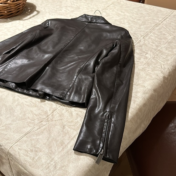 EUC ANN TAYLOR LEATHER LOOK BIKER JACKET. VERY DARK BROWN SIZE SMALL BUTTERYSOFT - Picture 8 of 10